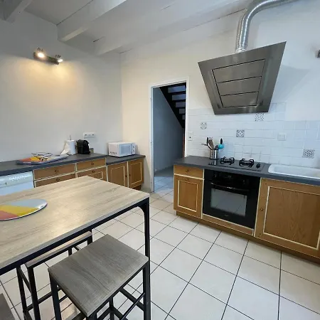 Casa de Férias Maison Anémone Avec Piscine Privée à *