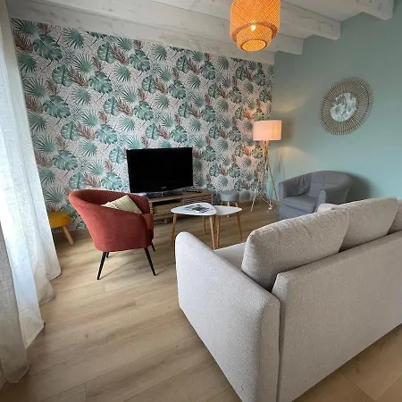 Maison Anémone Avec Piscine Privée à * Sarlat-la-Canéda